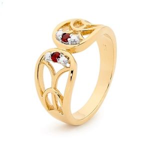 Garnet Gold Ring - Filigree Kiss